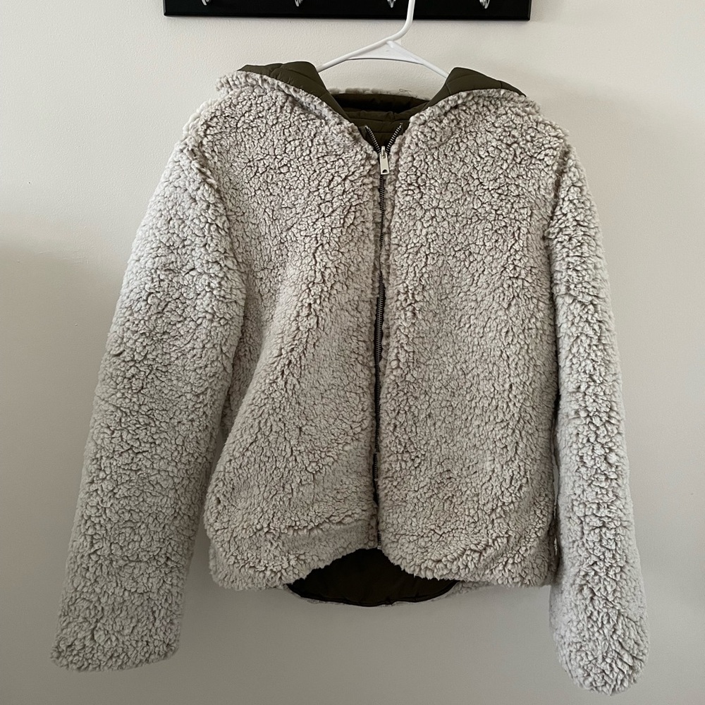 Reversible Jacket/Sherpa - Picture 5 of 7